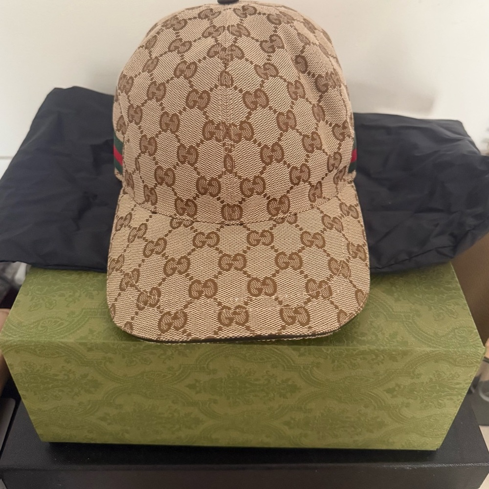 Gucci Tan GG Logo Cap